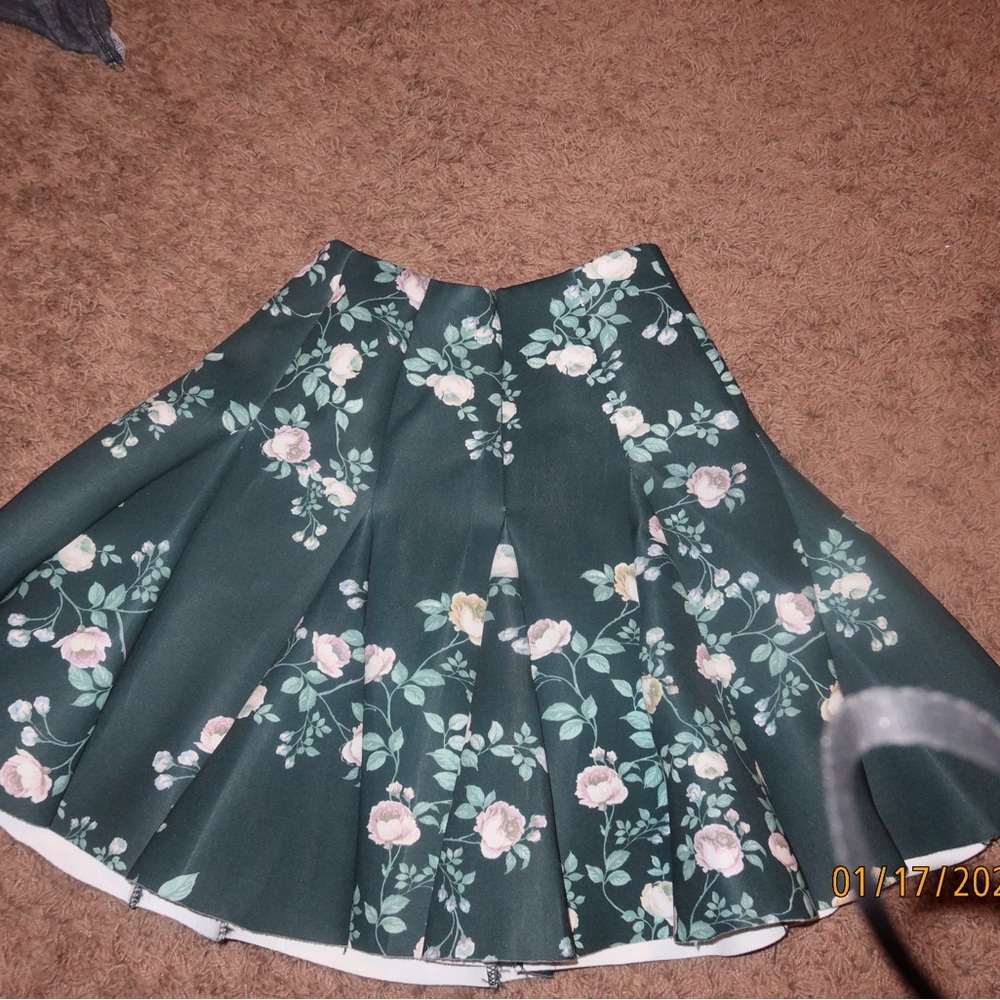LC Lauren Conrad Green Floral Skater Skirt